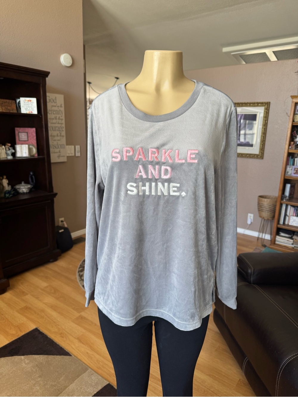 Kate Spade grey ‘Sparkle And Shine' embroidered lightweight sweatshirt-L